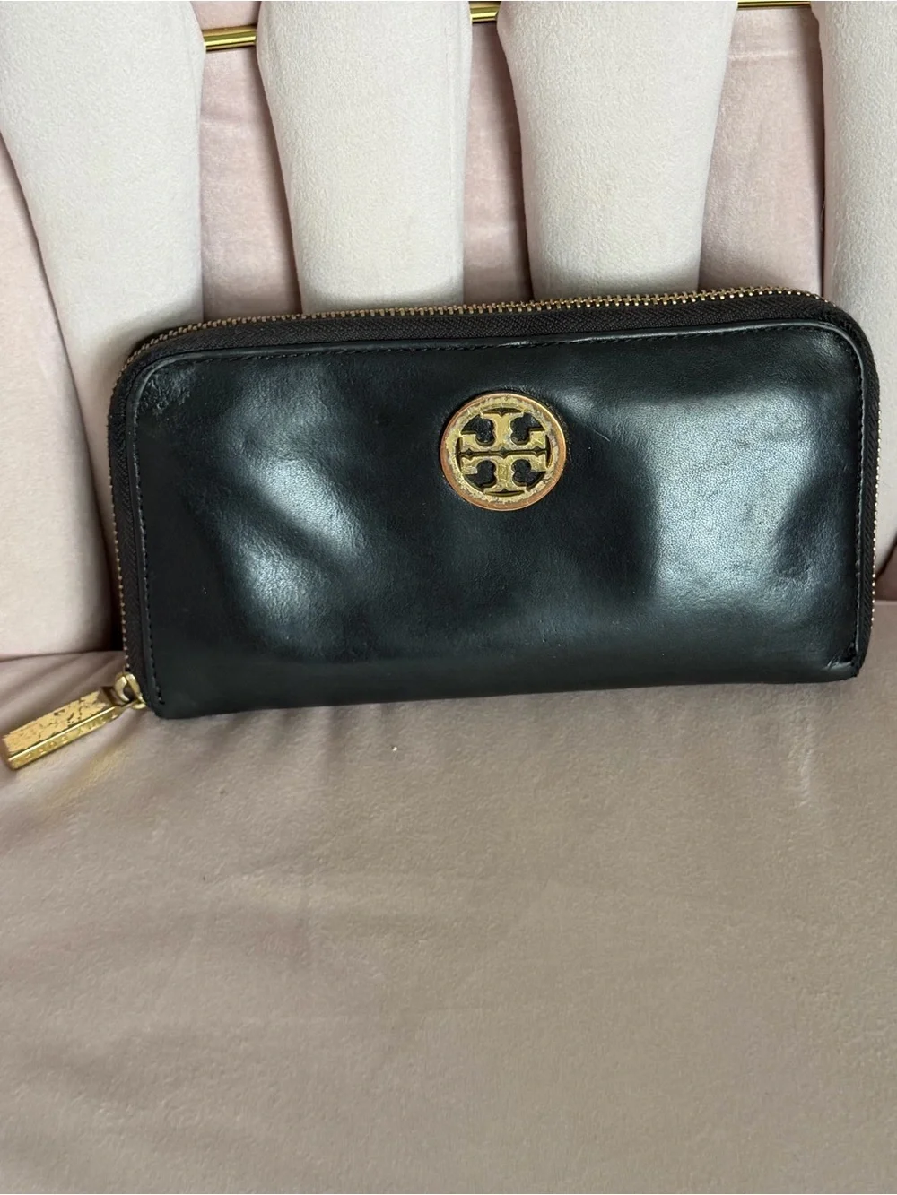 Tory Burch Carson Zip Continental Black Leather Wallet